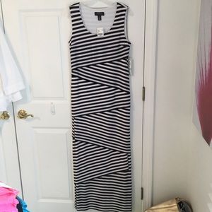 NWT R & M Richards long dress